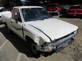 1990 TOYOTA TRUCK DLX WHITE STD CAB 2.4L AT 2WD Z16234